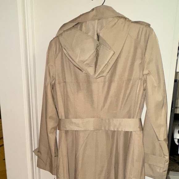 London Fog Trench Coat - Picture 2 of 7